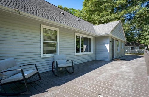 Holland House | All Decked Out - Secluded getaway near beach access