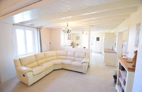 Fonroque House | All ensuite property, secluded area with private heated pool up to 15 guests