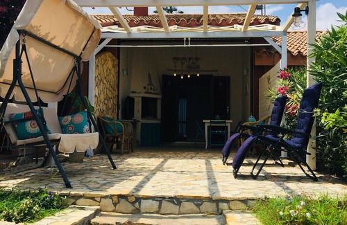 Costa Rei House | All inclusive. Pretty cottage with sea view within walking distance of the beach.