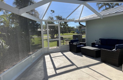 Sanibel House | ALL NEW BEACH RETREAT IN SANIBEL/BEACH ACCESS ACROSS THE STREET