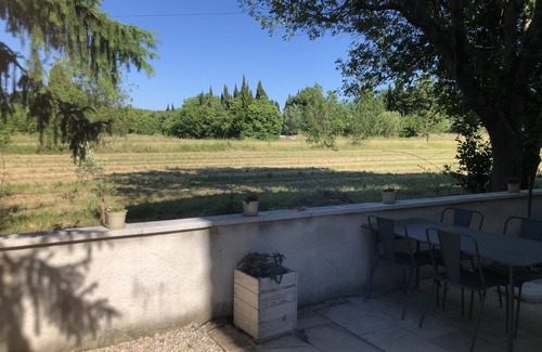 St.-Remy-de-Provence Apartment | all new, all beautiful! A quiet vacation