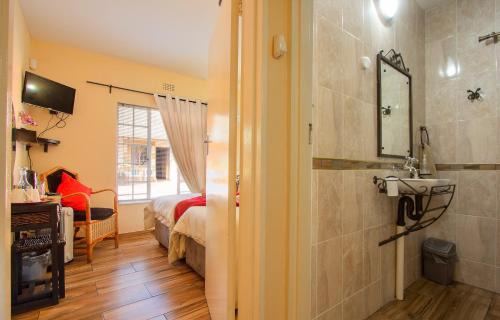 Kempton Park House | All over Africa Guest house