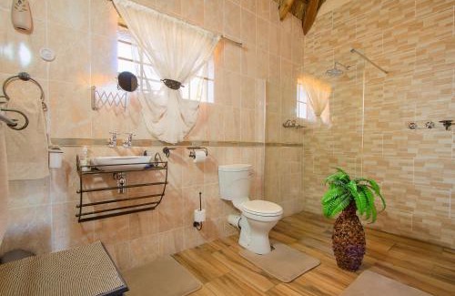 Kempton Park House | All over Africa Guest house