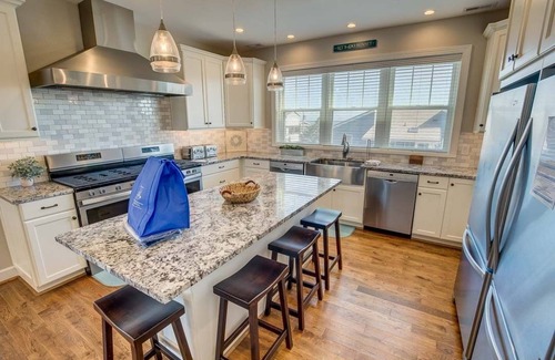 Sandbridge House | All-Sea-Suns | 670 ft from the beach | Private Pool, Hot Tub, Dog Friendly