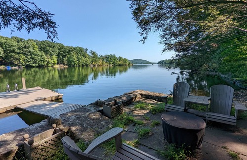 Sherman House | All-season Lakefront with Hot tub, Sauna, Firepits