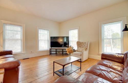 Ludlow Apartment | All-Season Ludlow Apartment 3 Mi to Okemo Resort!