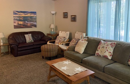 Ludington House | All-Season Vacation Get-Away and Private Disc Golf Course