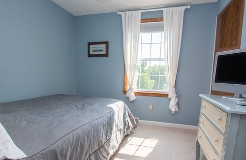 Romulus House | All Seasons Retreat: "Relaxing Finger Lakes Retreat!"