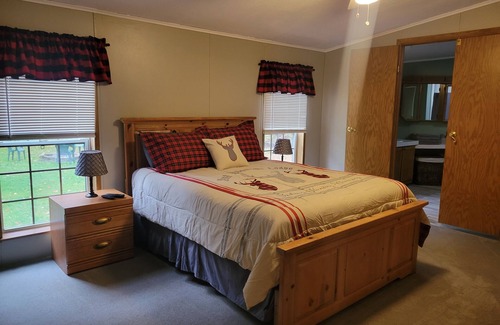 Grayling Cottage | All Seasons Up North Retreat