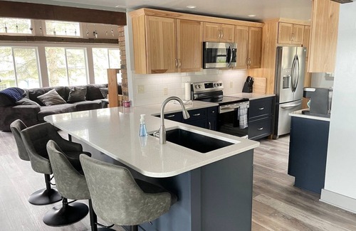 Cassopolis Cabin | All Sports Lake with Private Theater and Game Room