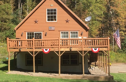 Milford House | All Star Acres. Only 2 miles to Dreams Park