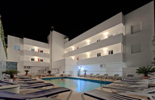 Sant Antoni de Portmany Apartment | All Suite Ibiza Aparthotel