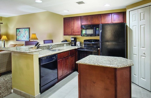 Kissimmee Resort | All Suite Resort near Old Town Amusement Park and Disney World