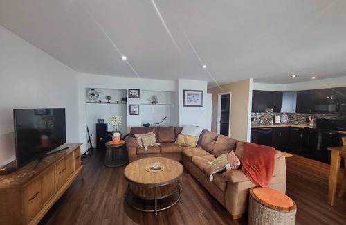Anglesea House | All Updated - Ocean Front North Wildwood Hm!