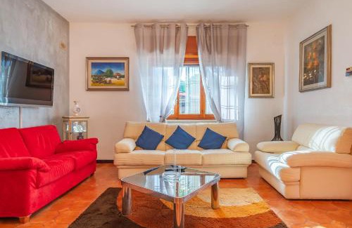Municipio 4 House | Alla Villa In Bari City - Happy Rentals