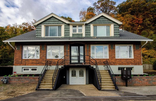 Wildwood Apartment | Allegheny Riverside One Bedroom Suite