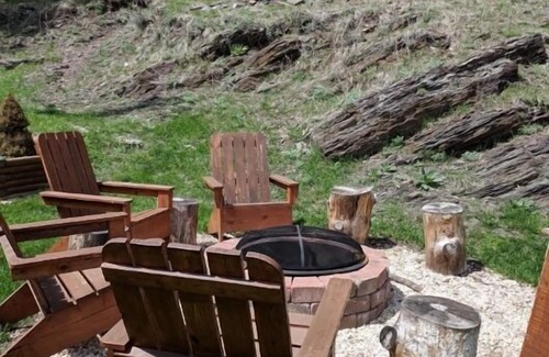 Hill City Hotel | Allen Gulch is the perfect place to stay when seeing the Black Hills.