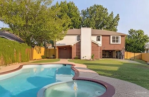 Allen House | Allen Oasis Pool Hot Tub Game Room & Yard