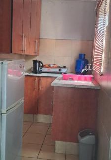 Greater Johannesburg Metropolitan Area Apartment | allen's place