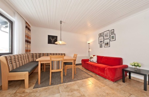 Reichenbach House | Allgäu Family Retreat
