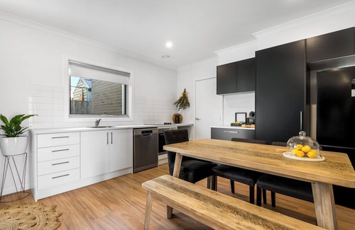 Torquay House | 'Allora, Torquay' Sum