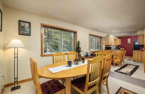 Government Camp House | Alltitude Chalet