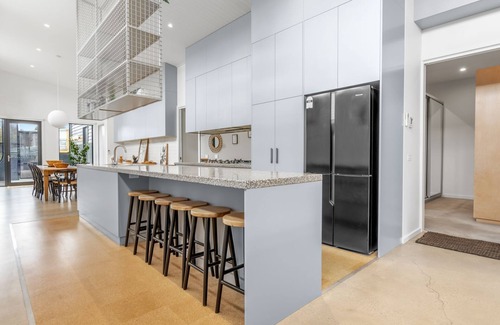 Port Fairy House | ALLURE - a stunning townhouse situated in the heart of this picturesque coastal town of Port Fairy