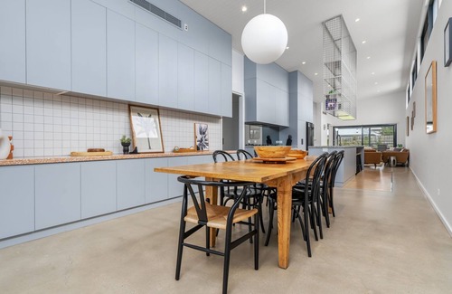 Port Fairy House | ALLURE - a stunning townhouse situated in the heart of this picturesque coastal town of Port Fairy