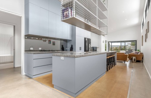 Port Fairy House | ALLURE - a stunning townhouse situated in the heart of this picturesque coastal town of Port Fairy