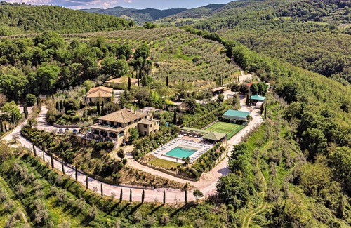 Bettona Apartment | Alluring apartment in Passaggio di Bettona with pool