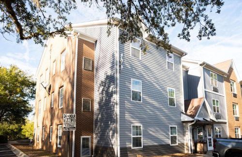 Tallahassee Hotel | Alluxsuites at 1876, an Ascend Collection Hotel