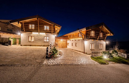 Samerberg House | Alm Chalet Kone, 130 sqm for 4 people, wood-burning stove, box-spring beds