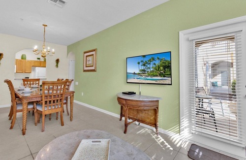Windsor Hills Condo | ALM2821-104 Summary: