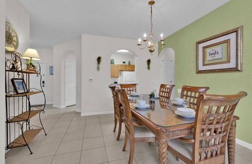 Windsor Hills Condo | ALM2821-104 Summary: