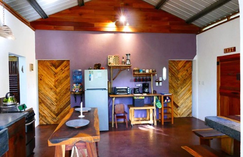 San Ignacio Cottage | Alma Del Rio Eco-comfort on the water/La Alma