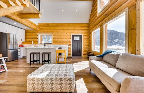 Alma Cabin | Alma Escape w/ Fourteener Views & On-Site Fishing