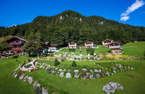 Ramsau bei Berchtesgaden House | Almchalet Bergsteiger Stubn, 1-6 Personen, 107 qm, Dusche/WC, Balkon+Terrasse, TV, W-LAN, Wärmekabine, 3 Schlafzimmer