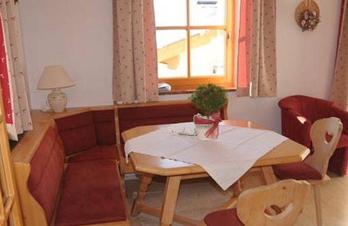 Werfenweng Apartment | Almchalet/2 bedrooms/shower, toilet - alpine flora, house