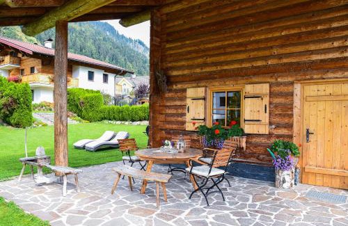 Werfenweng Ski Chalet | Almchalet Alpenflora