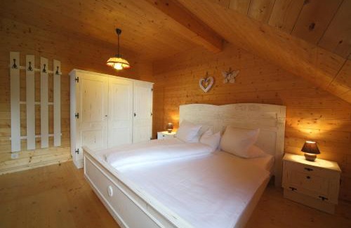 Hochrindl Ski Chalet | Almhaus Pleschinhof