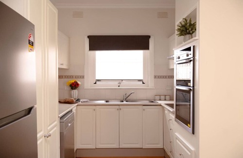 Balwyn North Apartment | Almond Street Balwyn North