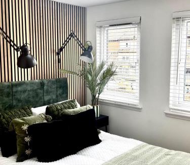 Livingston House | Almondvale Apartment