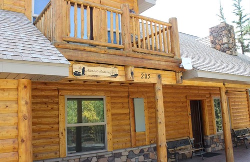 Lake City House | Almost Heaven - Beautiful Log Home at the Lake with Optional Additional Bunkhouse
