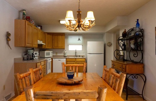 Berkeley Springs House | Almost Heaven - Grill, 3 kings, wifi, deck, pool access, hiking, wood stove