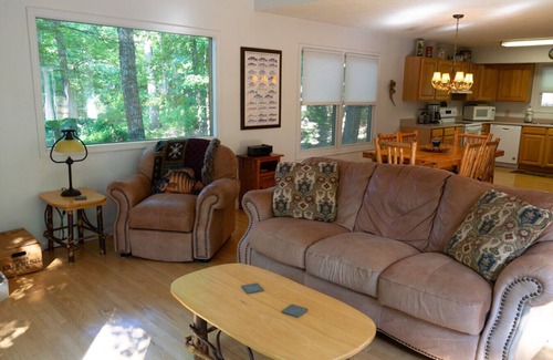 Berkeley Springs House | Almost Heaven - Grill, 3 kings, wifi, deck, pool access, hiking, wood stove