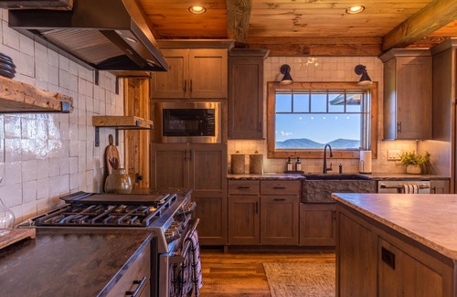 Banner Elk House | Almost Heaven- luxury home in Eagles Nest with hot tub, sunset views, pool table