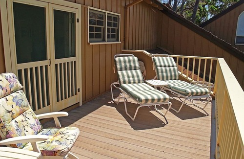 Maunaloa Condo | ALMOST OCEAN FRONT.Deluxe Renovated Expansive Ocean View