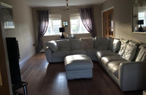 Lesbury House | Alnside Lodge near Alnmouth with hot tub