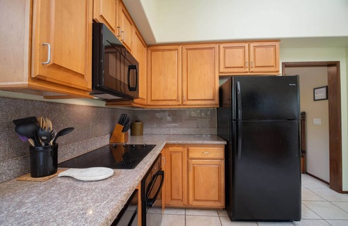 Kihei House | Aloha Aku Ohana2 Suite – Relaxing Garden Views Await