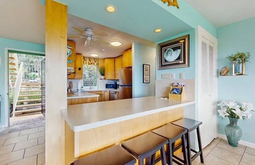 Keauhou Condo | Aloha Hawaiian Haven Beautiful Condo with gated pool and amazing beaches nearby